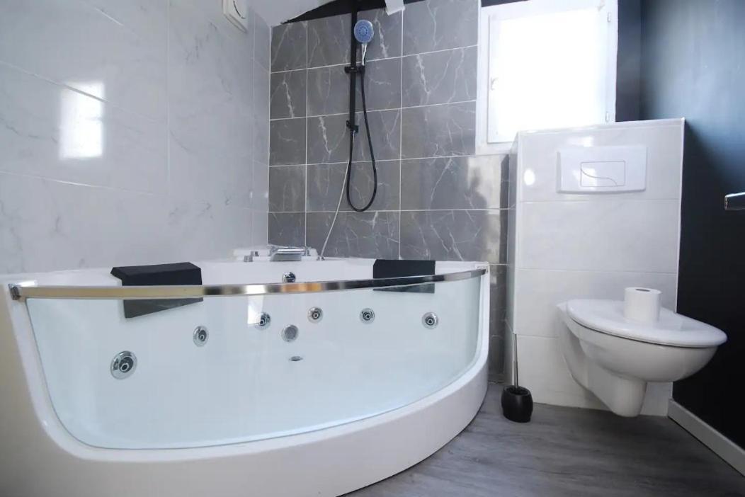 Jacuzzi Terrasse Centre Narbonne Apartment Exterior foto